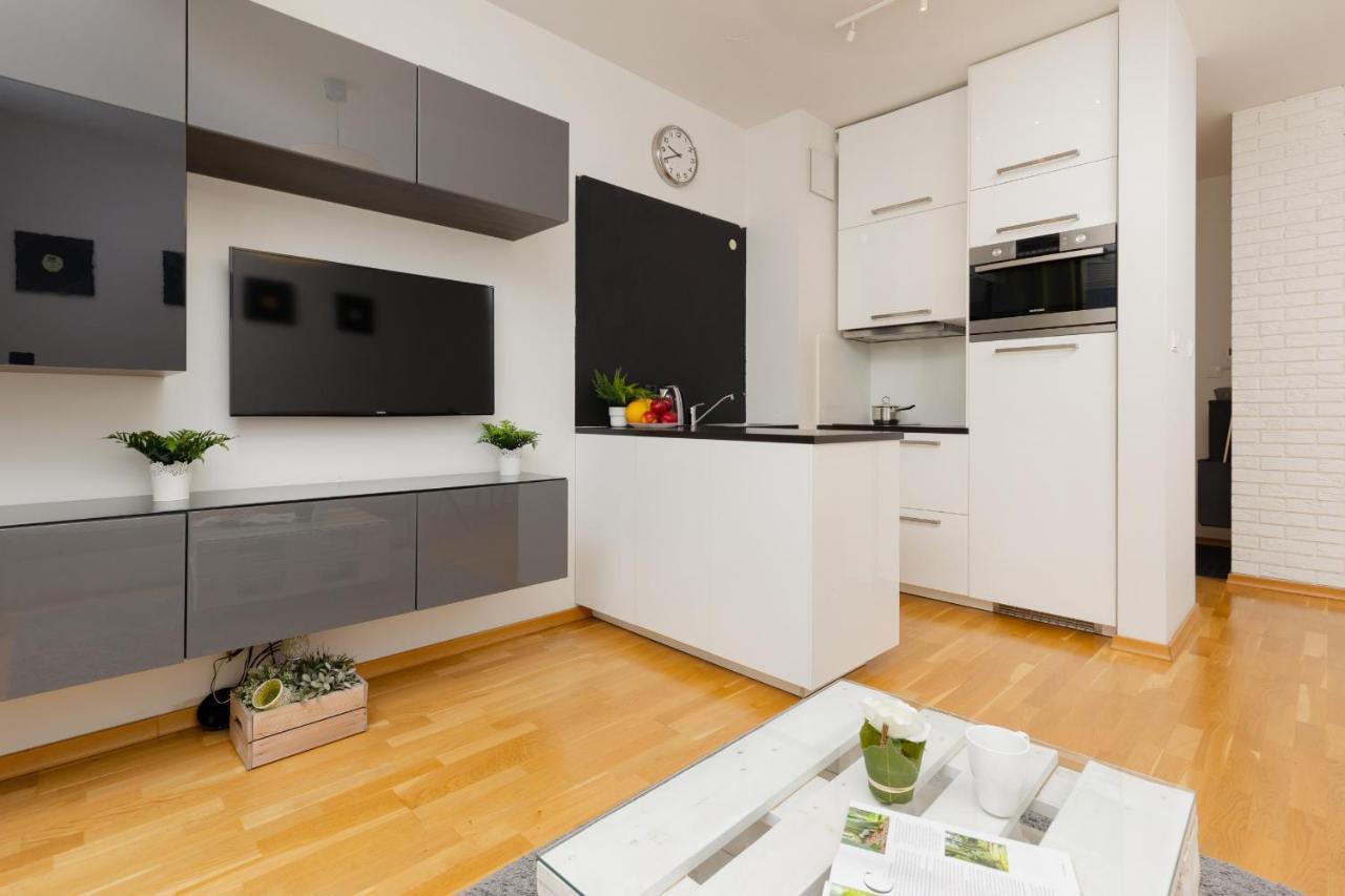 Warsaw Bemowo Modern Apartment Dywizjonu 303 By Noclegi Renters Экстерьер фото